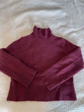 Women's Wool Rib-Trim Turtleneck Sweater - Burgundy